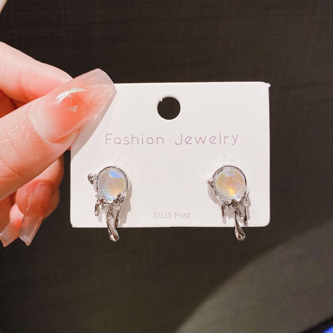 Moonlit Thaw Dangles Earrings