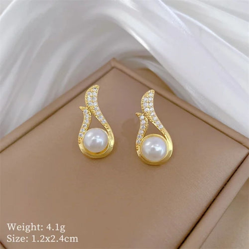 Aesthetic Pearl Drop Earrings