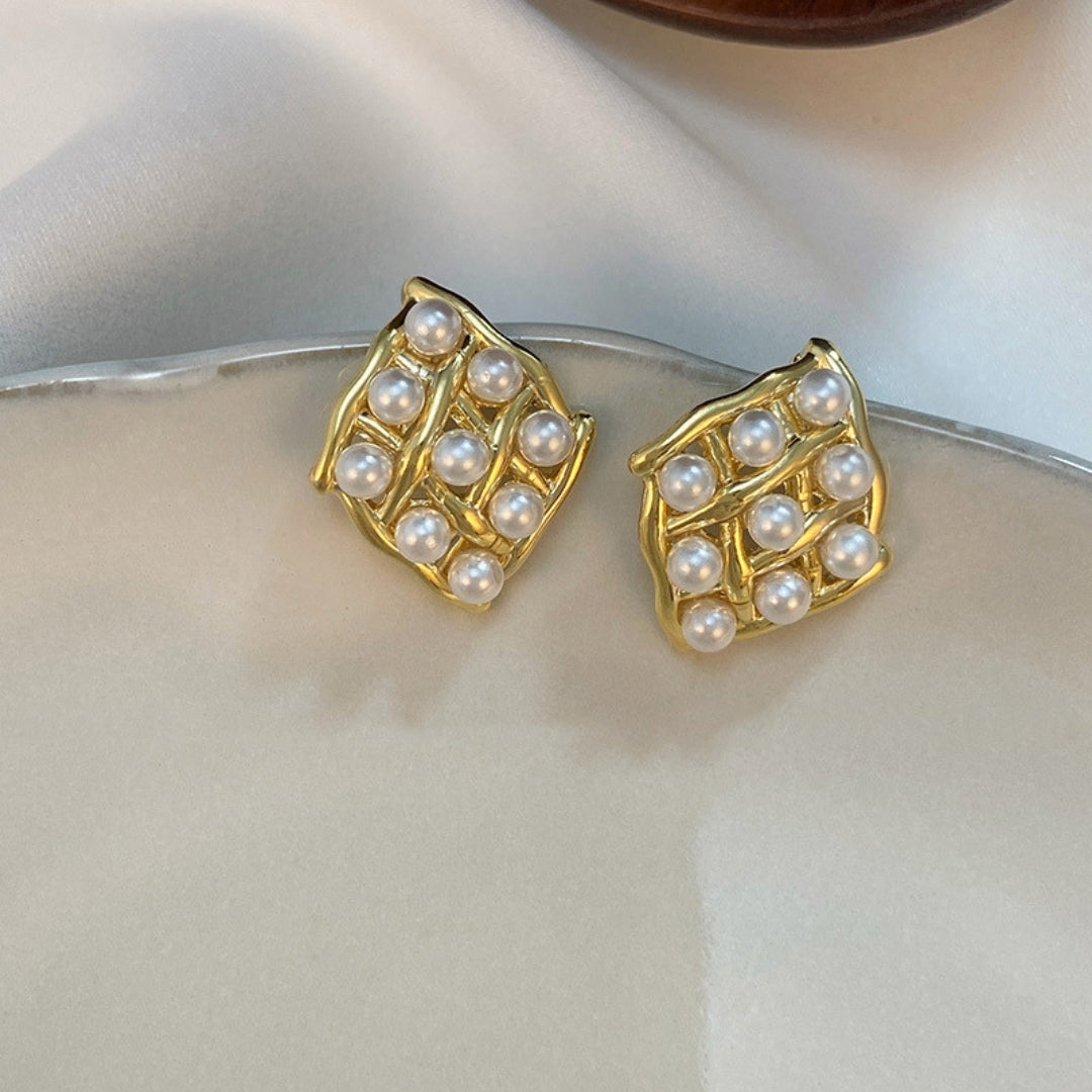 Lattice Pearl Studs Earrings