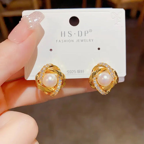 Gatsby Glamour Pearl Studs Earring