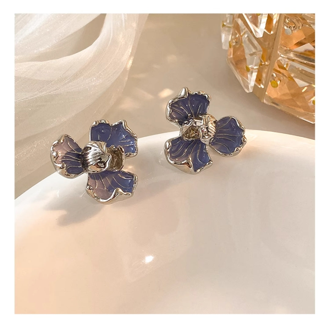 Isabella Lilac Earring