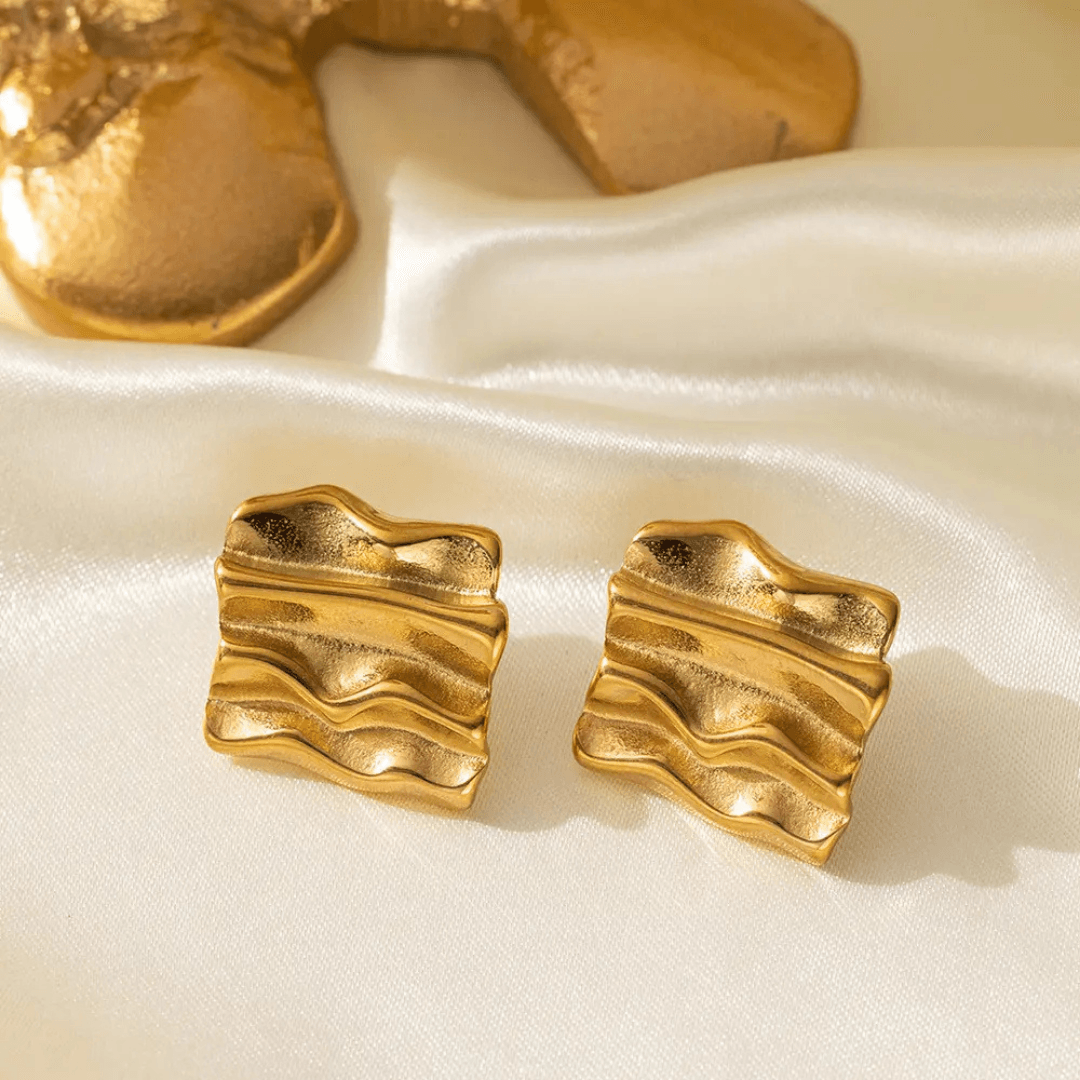 Luna Luxe Stud Earrings