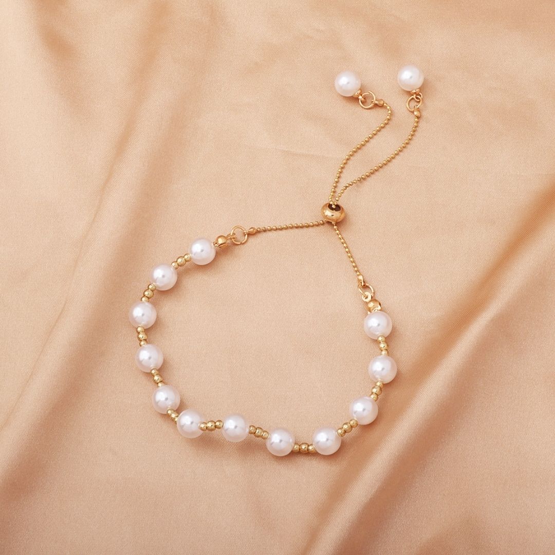 Heirloom Pearl Bolo Strand Bracelet