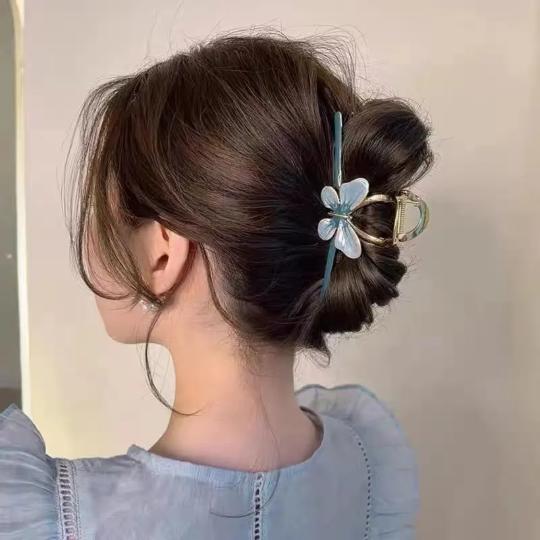 Butterfly Long Hair Claw (pack of 1)