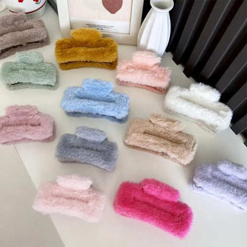 Fluffy luxurious hair claws (pack of 1)