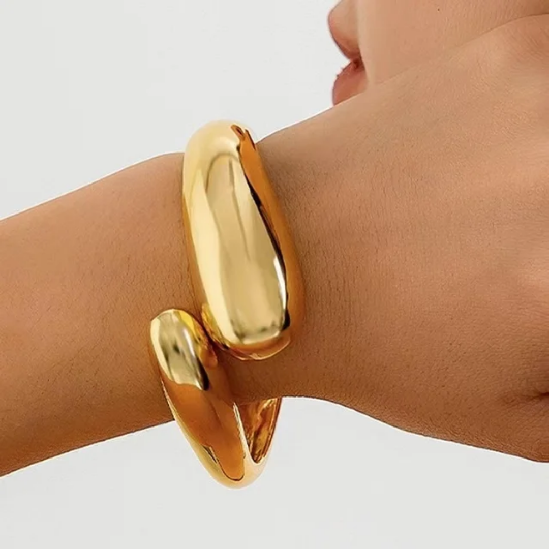 Bold Curl Bracelet