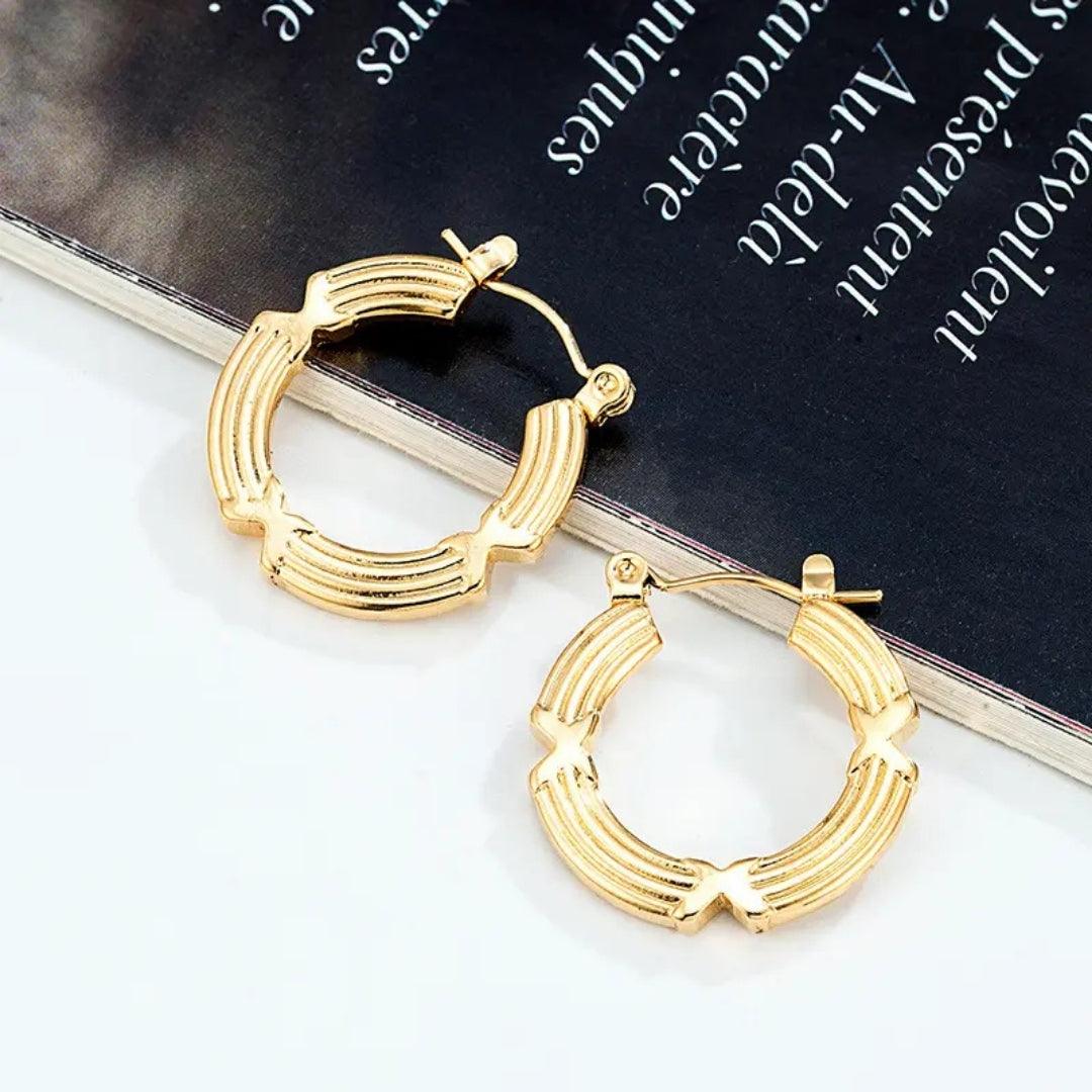 Eterna Shine Hoops Earrings