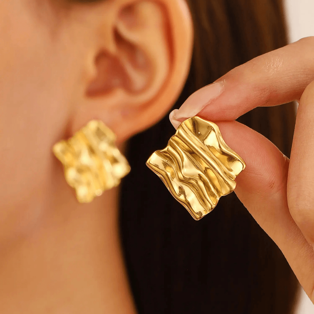 Luna Luxe Stud Earrings