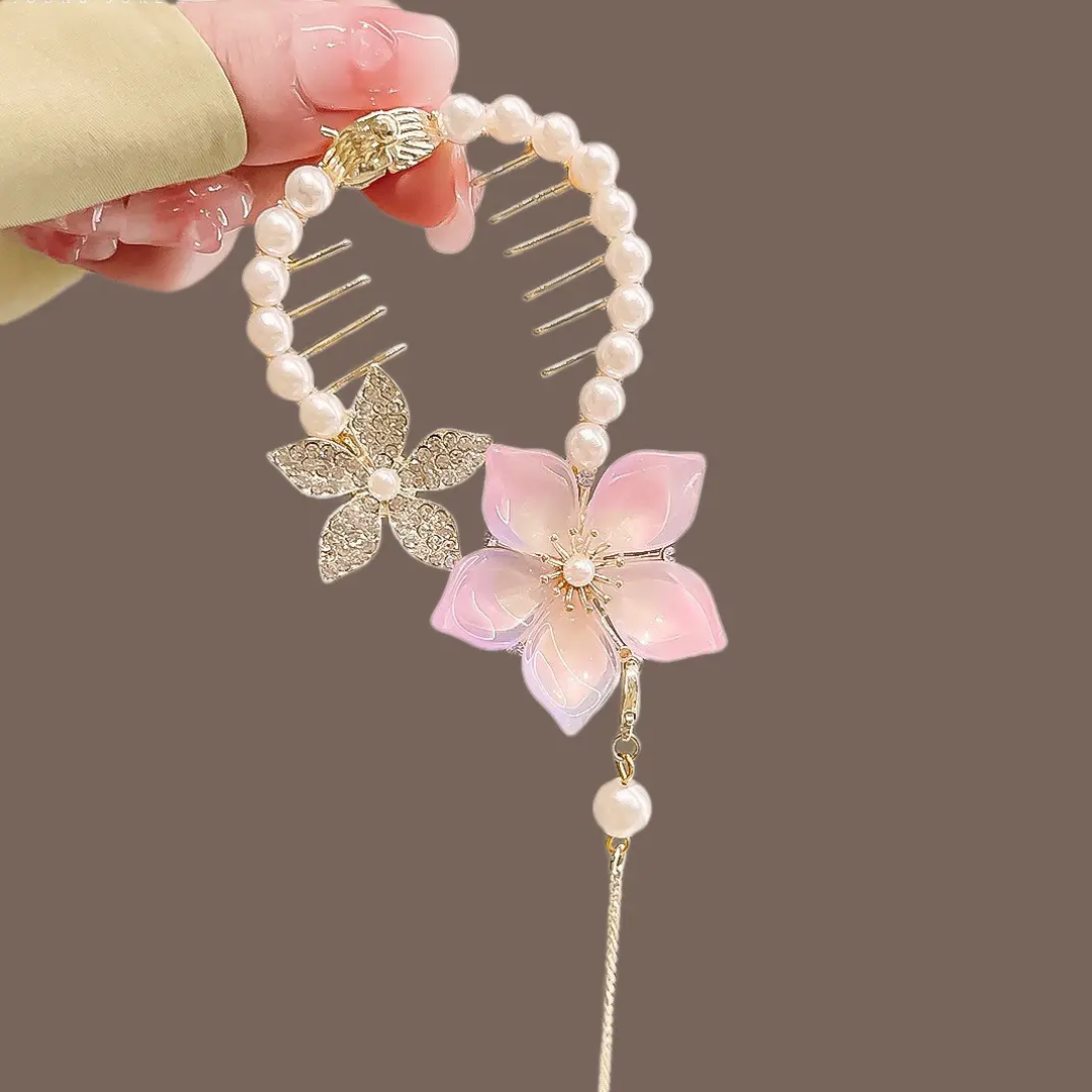 Gardenia Pearl Hair Claw