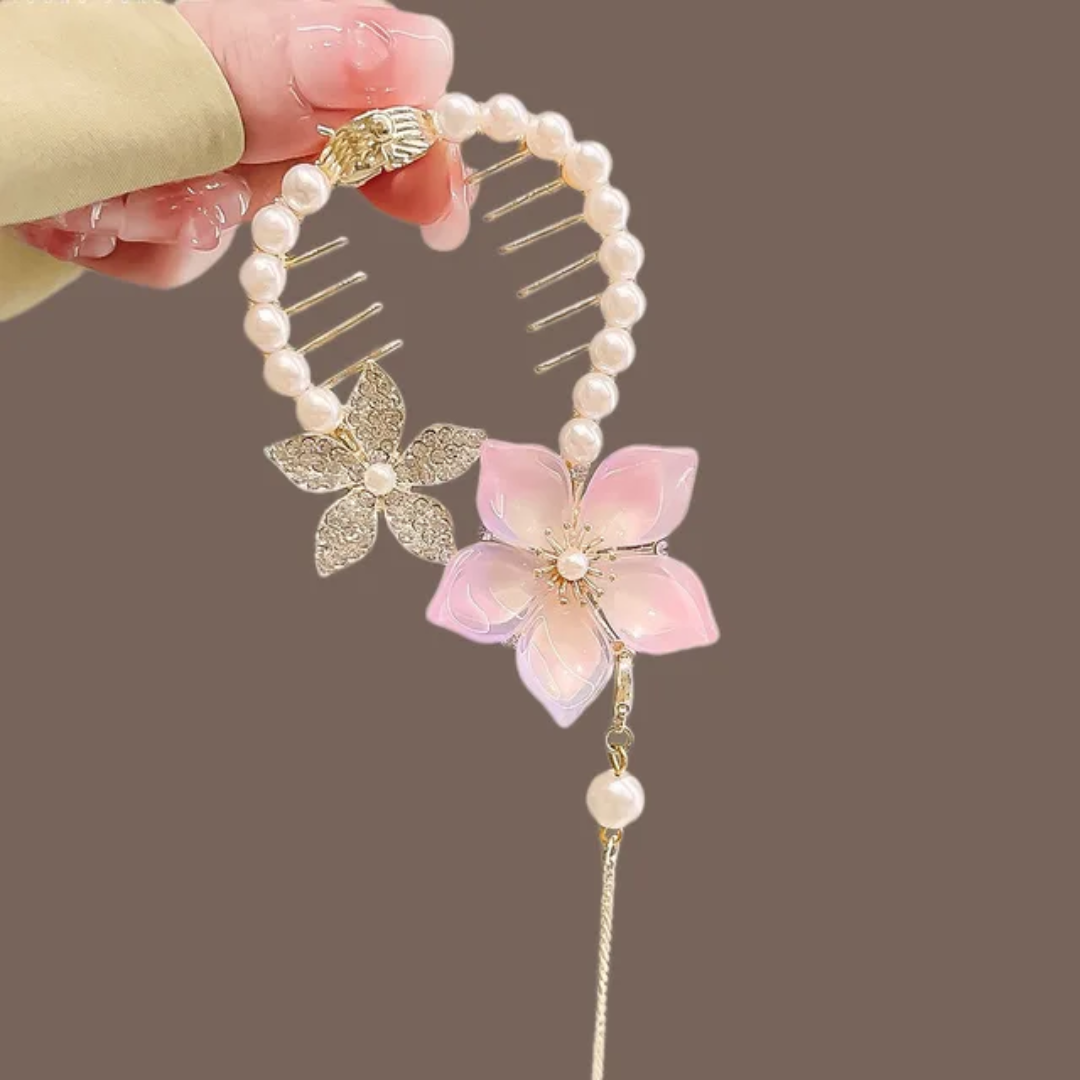 Gardenia Pearl Hair Claw