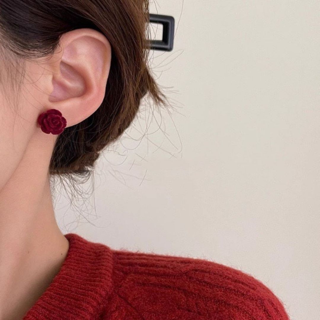 Midnight Rosebuds Earrings