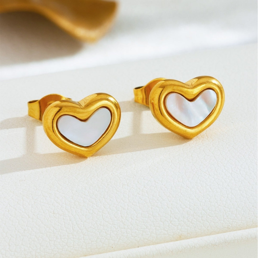 Nacre Love Earrings