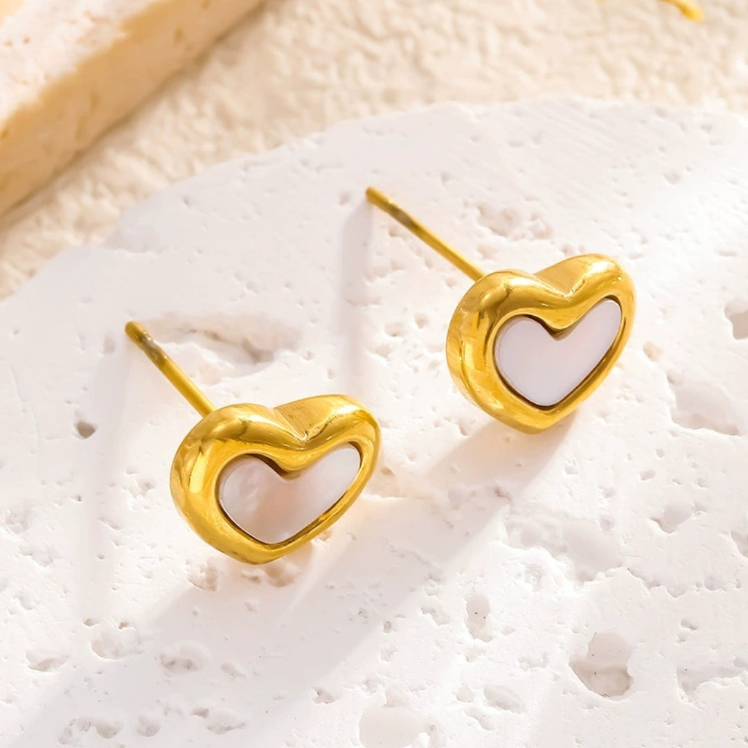 Nacre Love Earrings