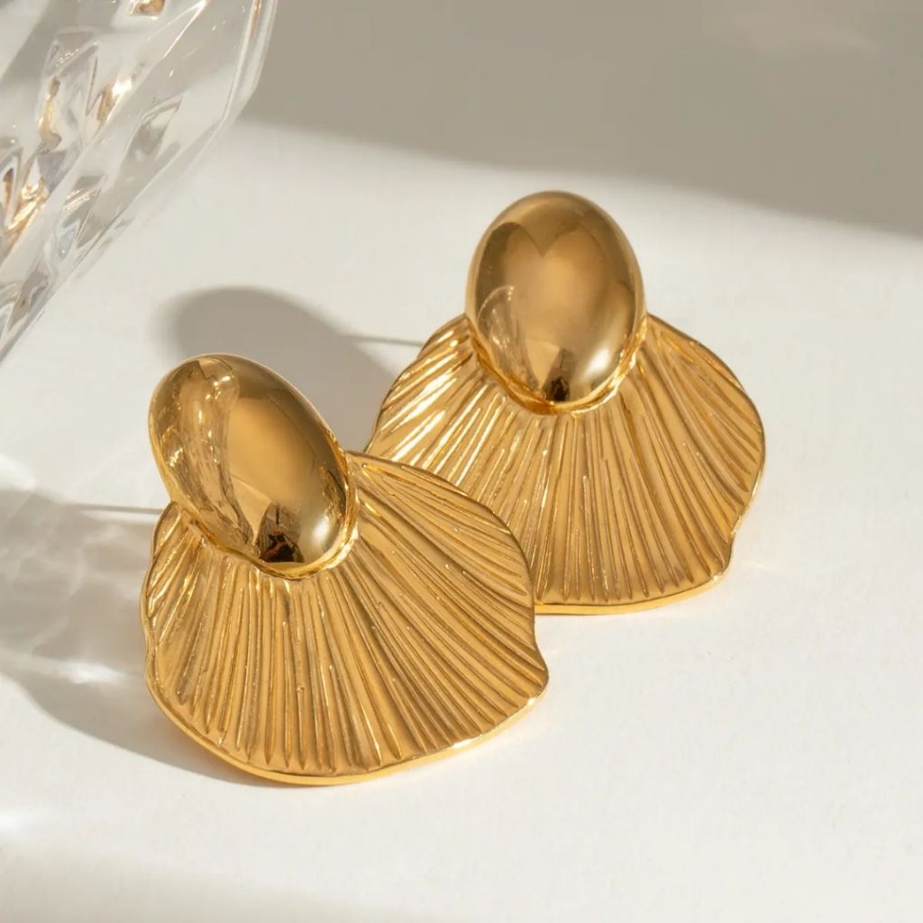 Glossy Petals Earrings