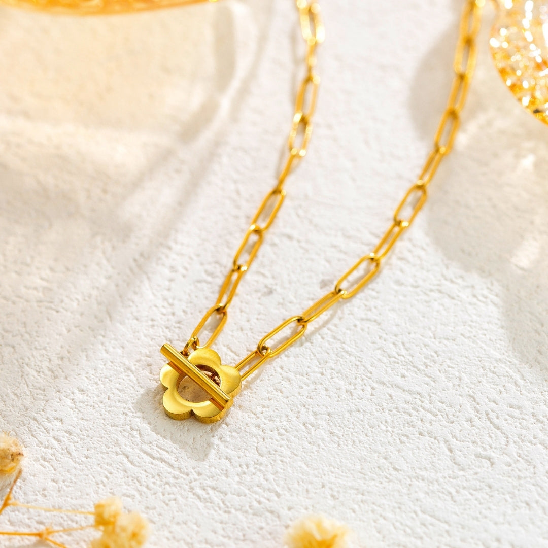 Sunpetal Chain Necklace