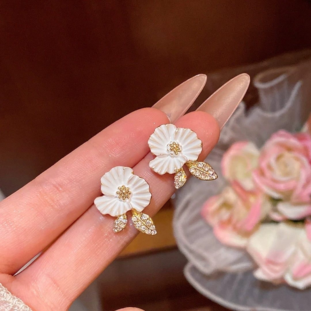 Flora Glimmer Studs Earrings