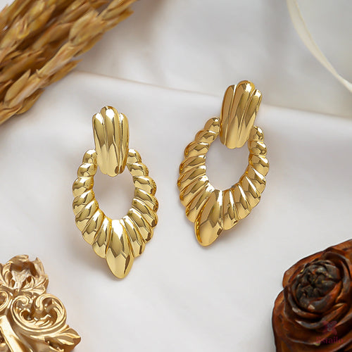 Elegant Loops Earring
