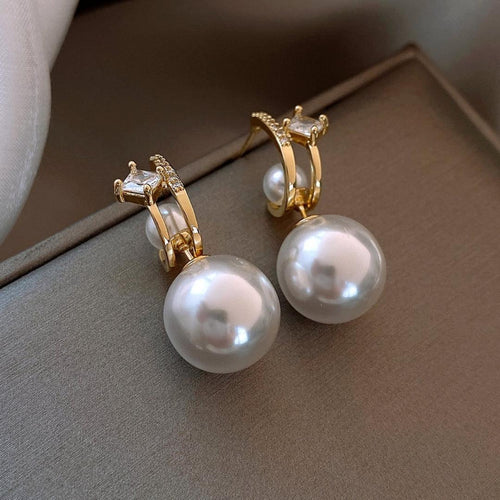Ivory Pearl Elegance Earring