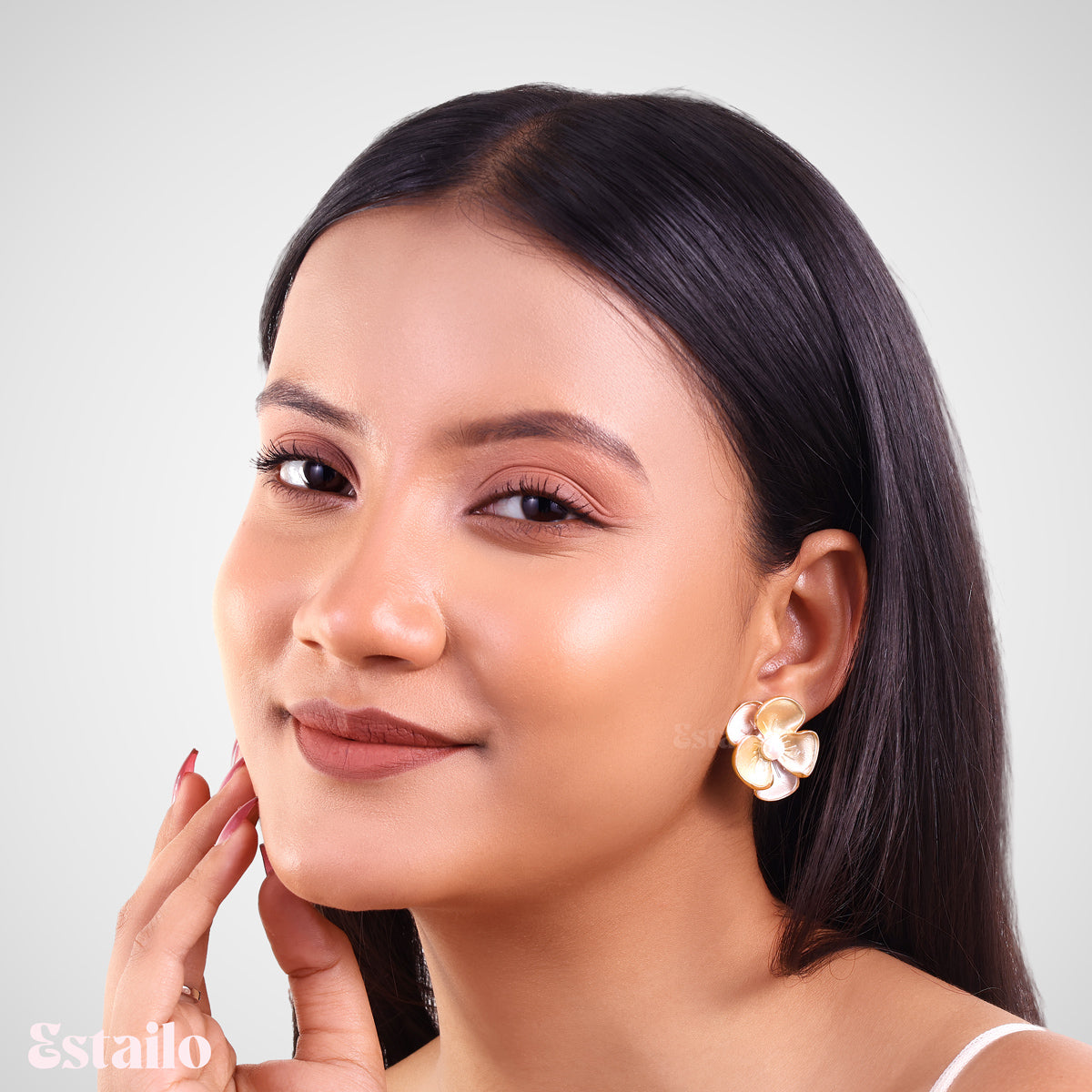 Gilded Iris Studs Earring