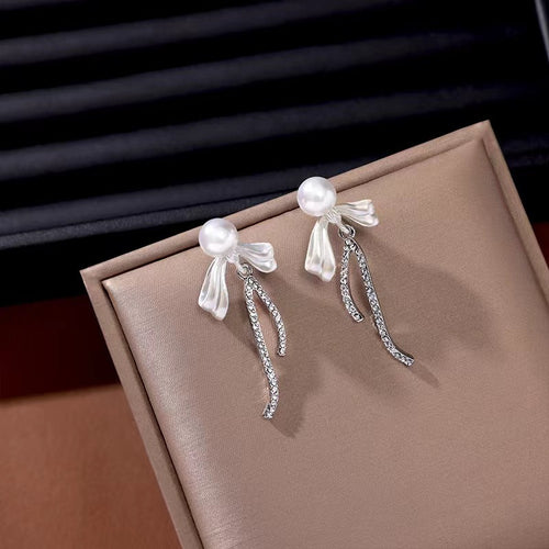 Celestial Pearl Ribbons Earrings