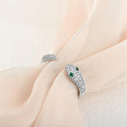 Dainty Chic Snake Ring