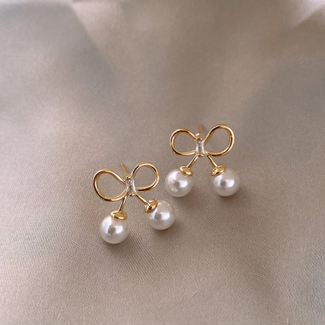 Sweet Serenity Pearl Bow Earrings