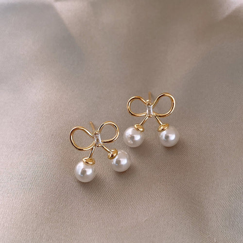 Sweet Serenity Pearl Bow Earrings