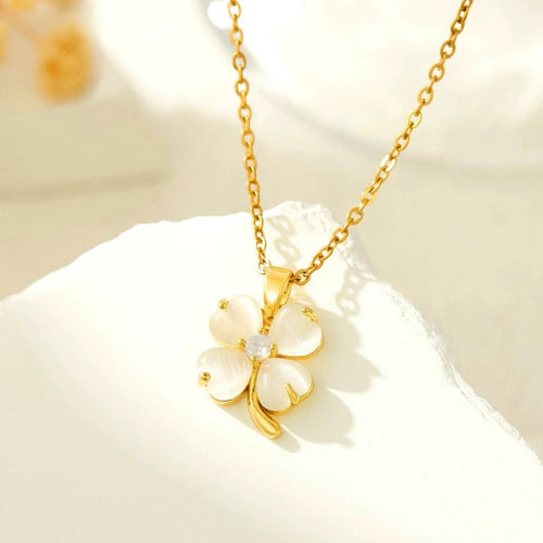 Pearl Meadow Necklace