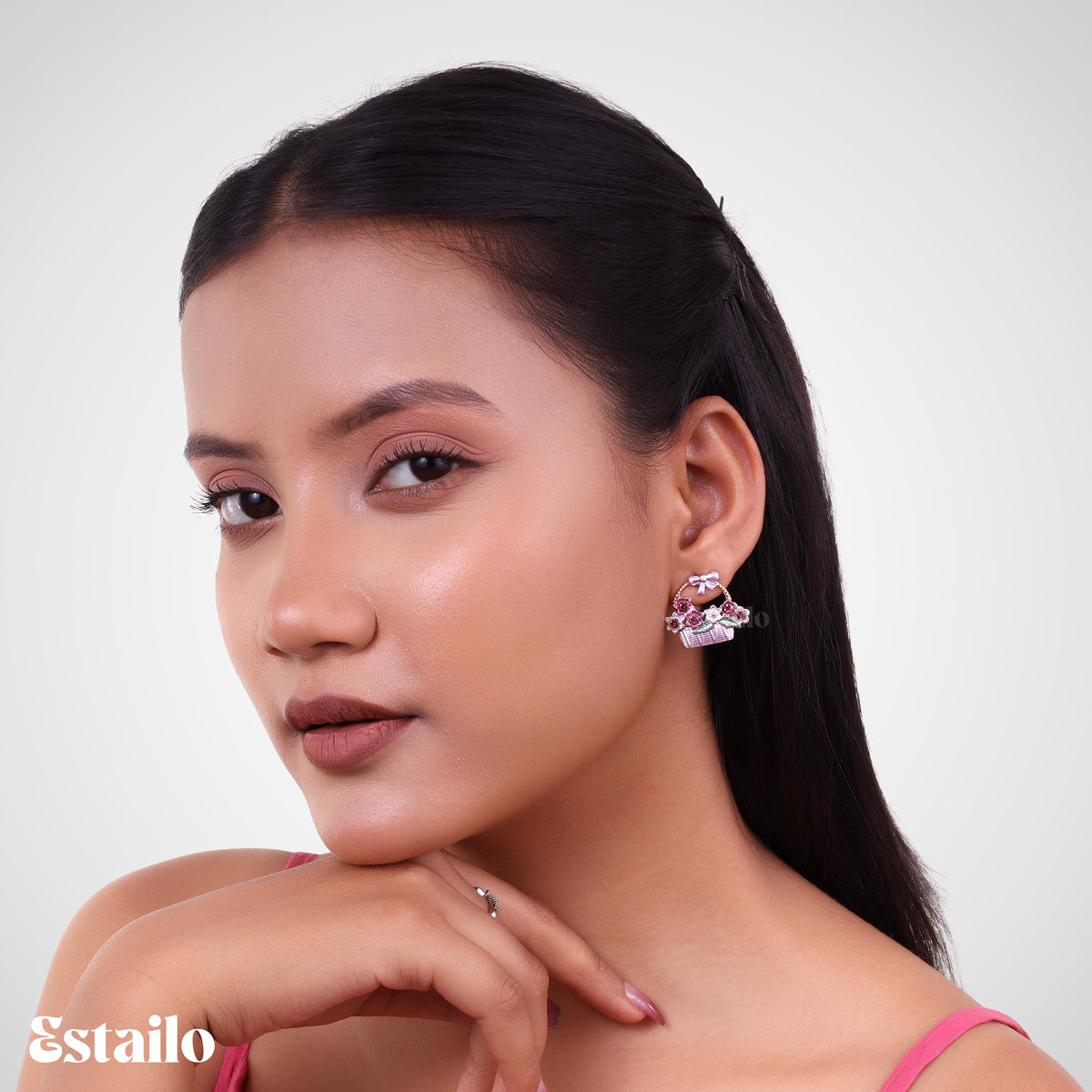 Petite Bow Basket Earring