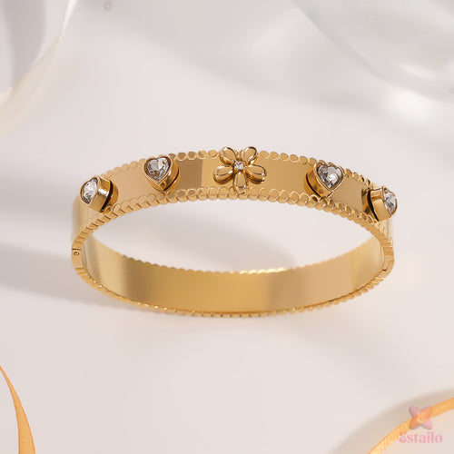 Ethereal Daisy Bracelet