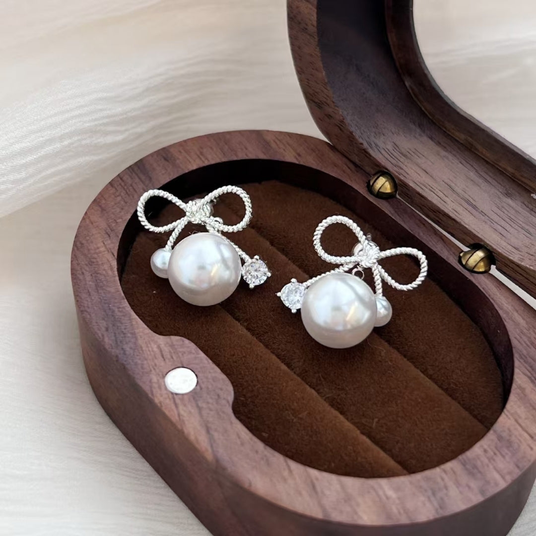 Serene Pearl Bows Earrings