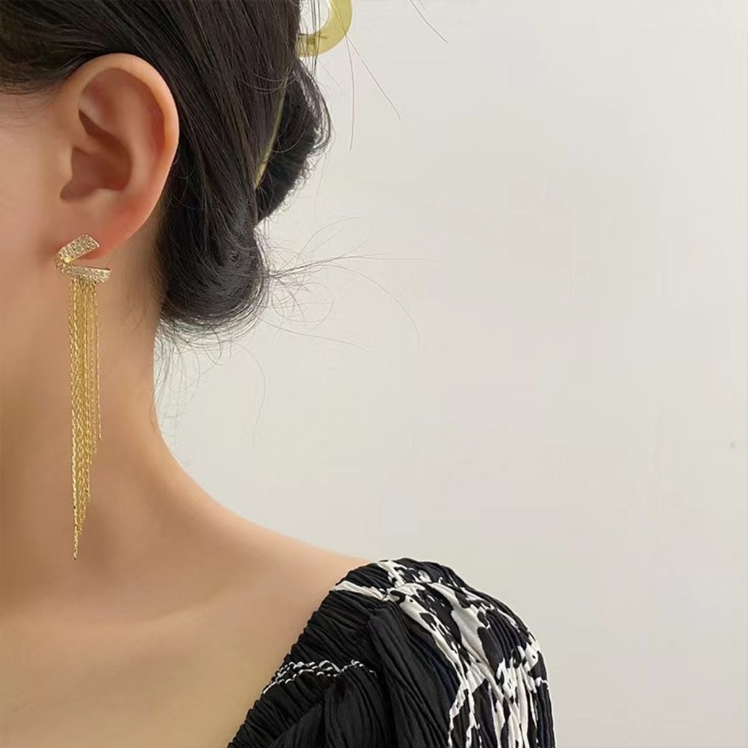 Vogue Vertigo Drops Earrings