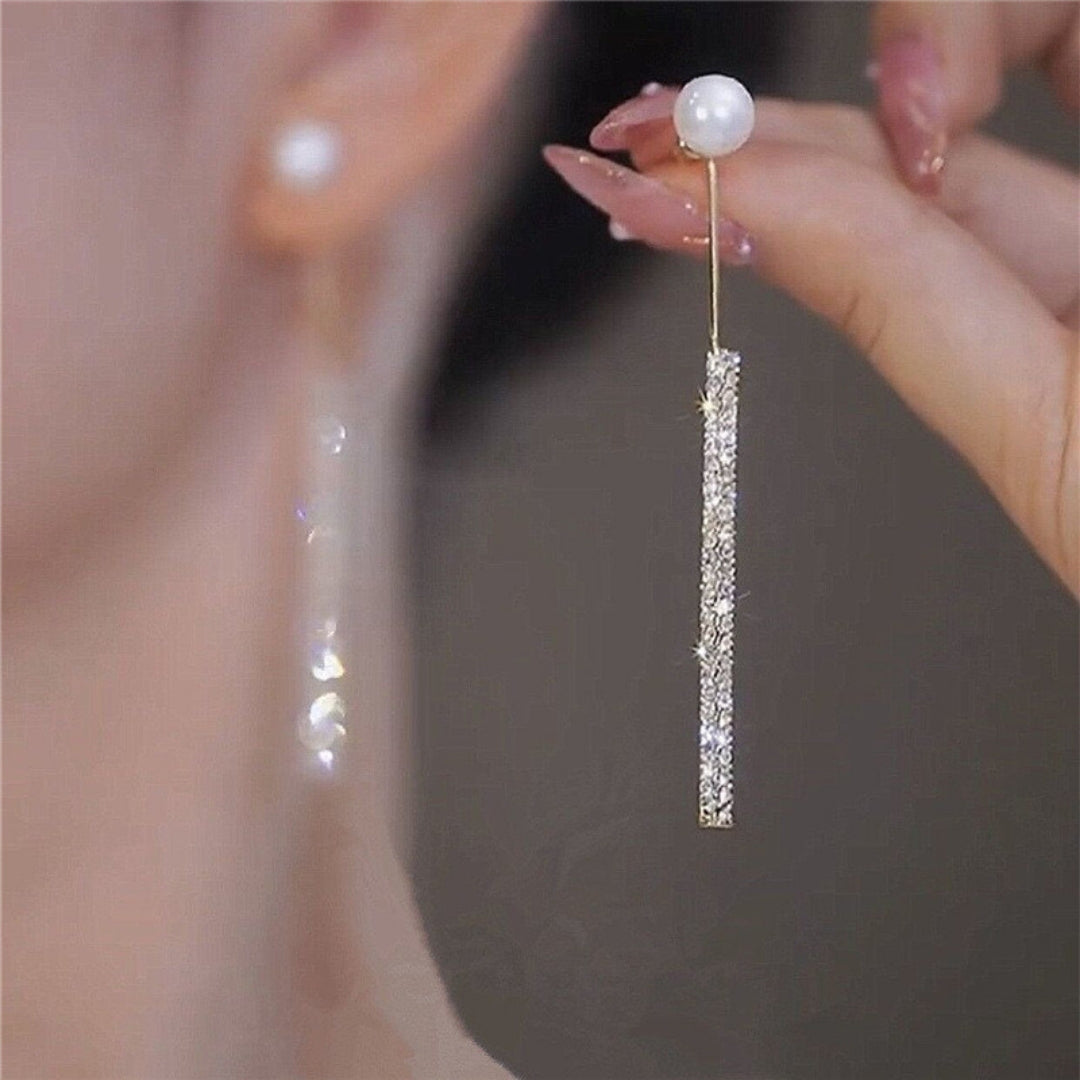 Sophisticated Pearl Dangle Tassels Earrings