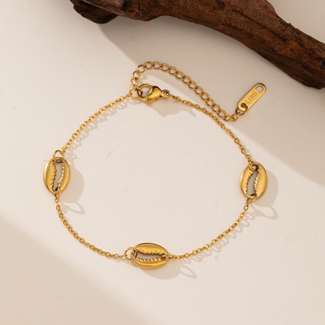 Seafarer Shell Wristlet Bracelet
