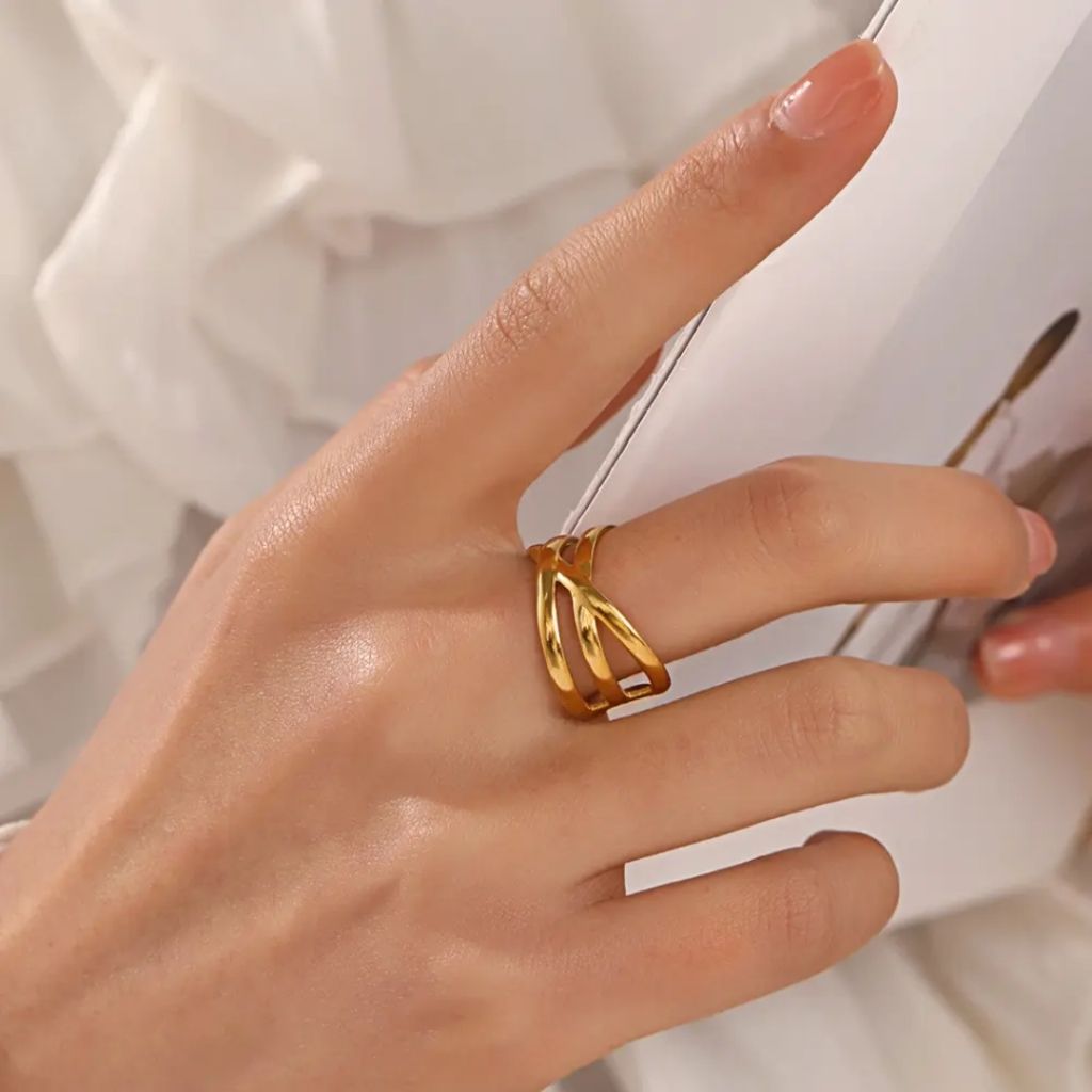 Girlie Wraparound Ring