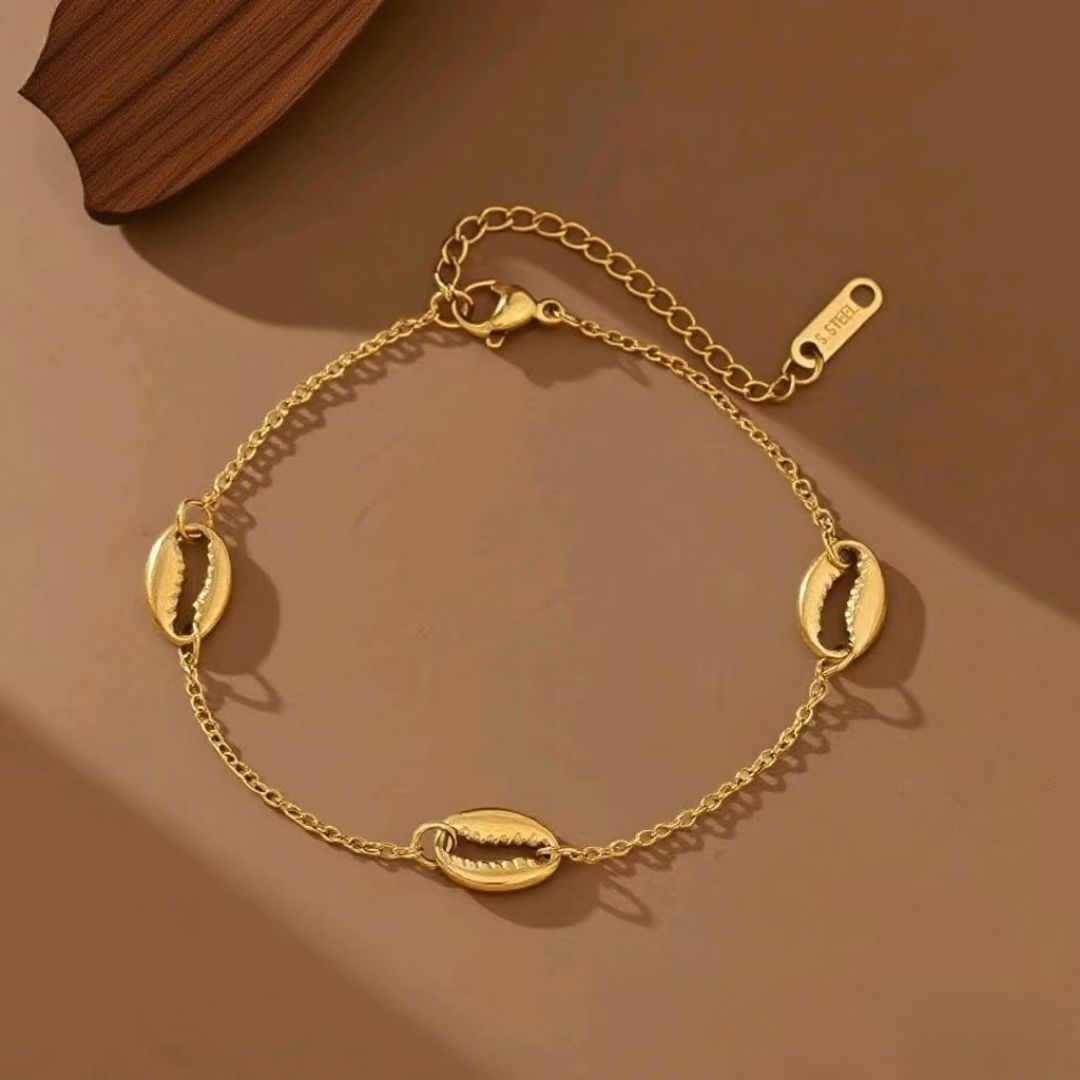 Seafarer Shell Wristlet Bracelet