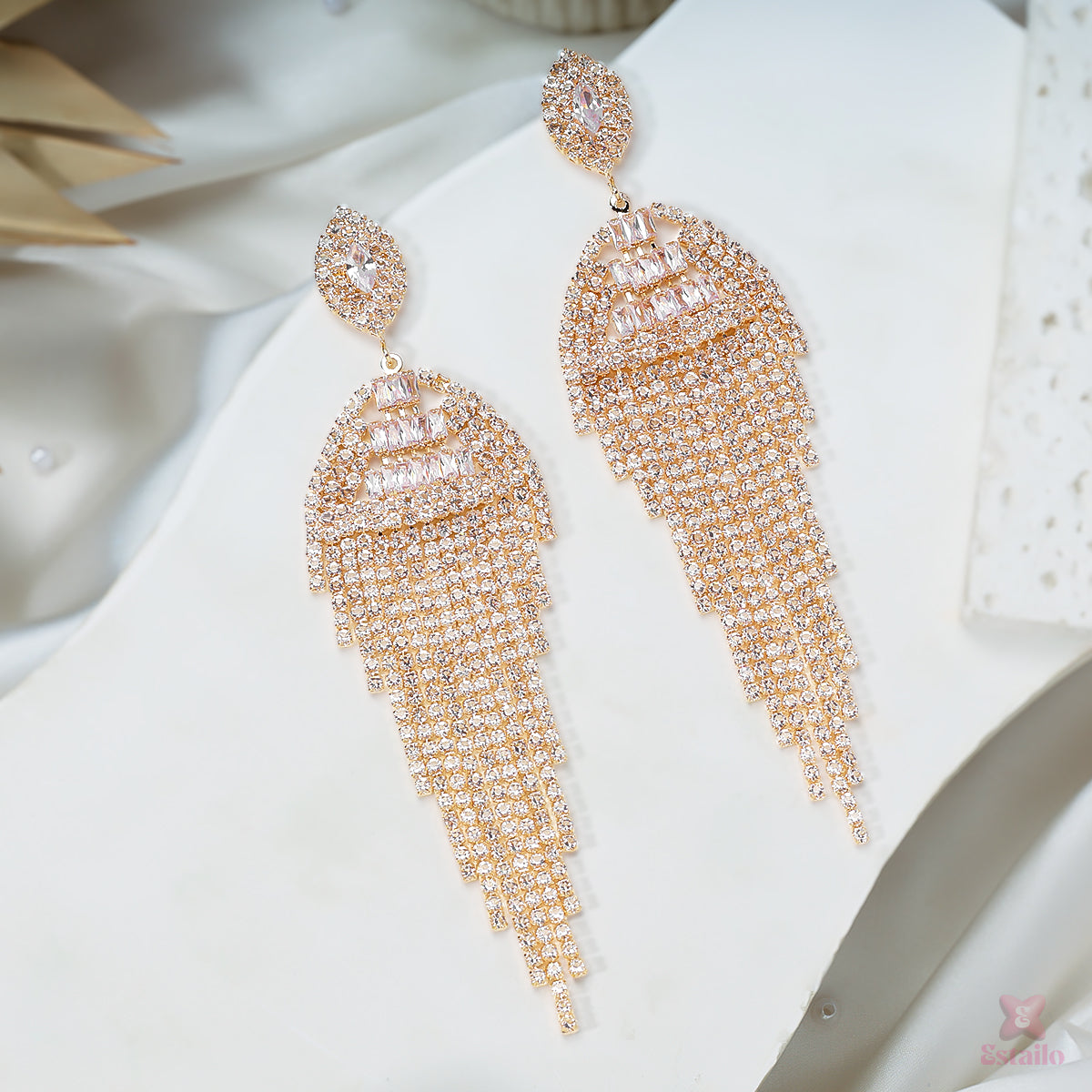 Refined Rhinestone Dangles Earrings