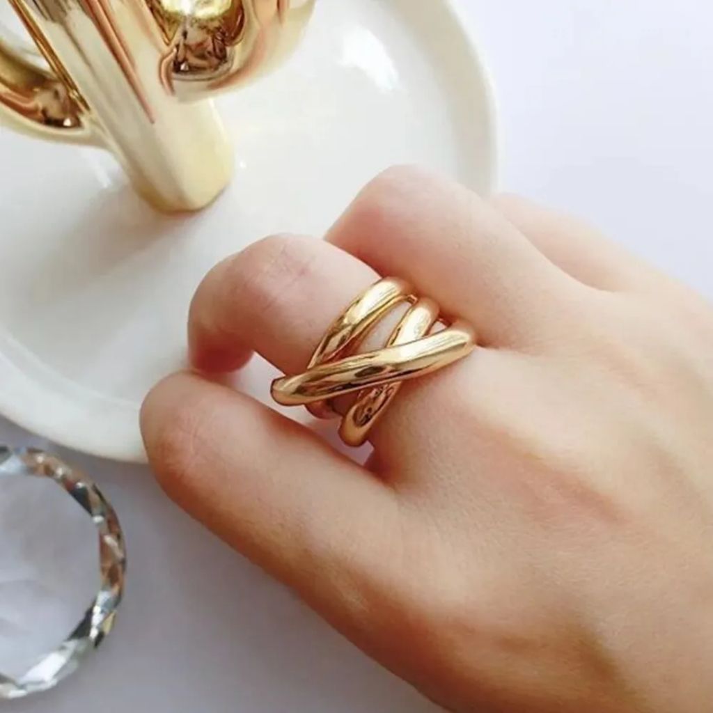 Girlie Wraparound Ring