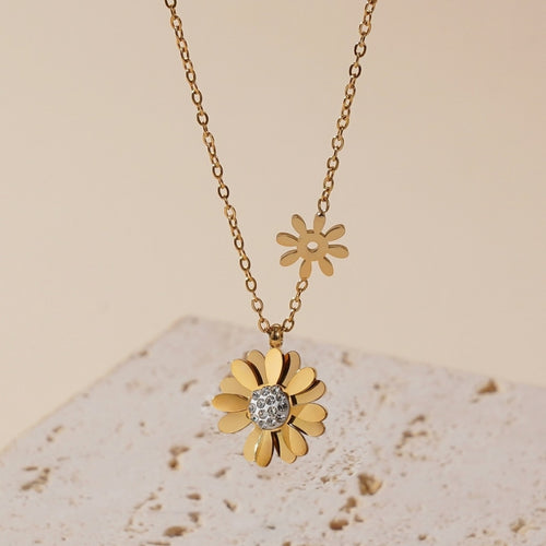 Lumina Daisy Necklace