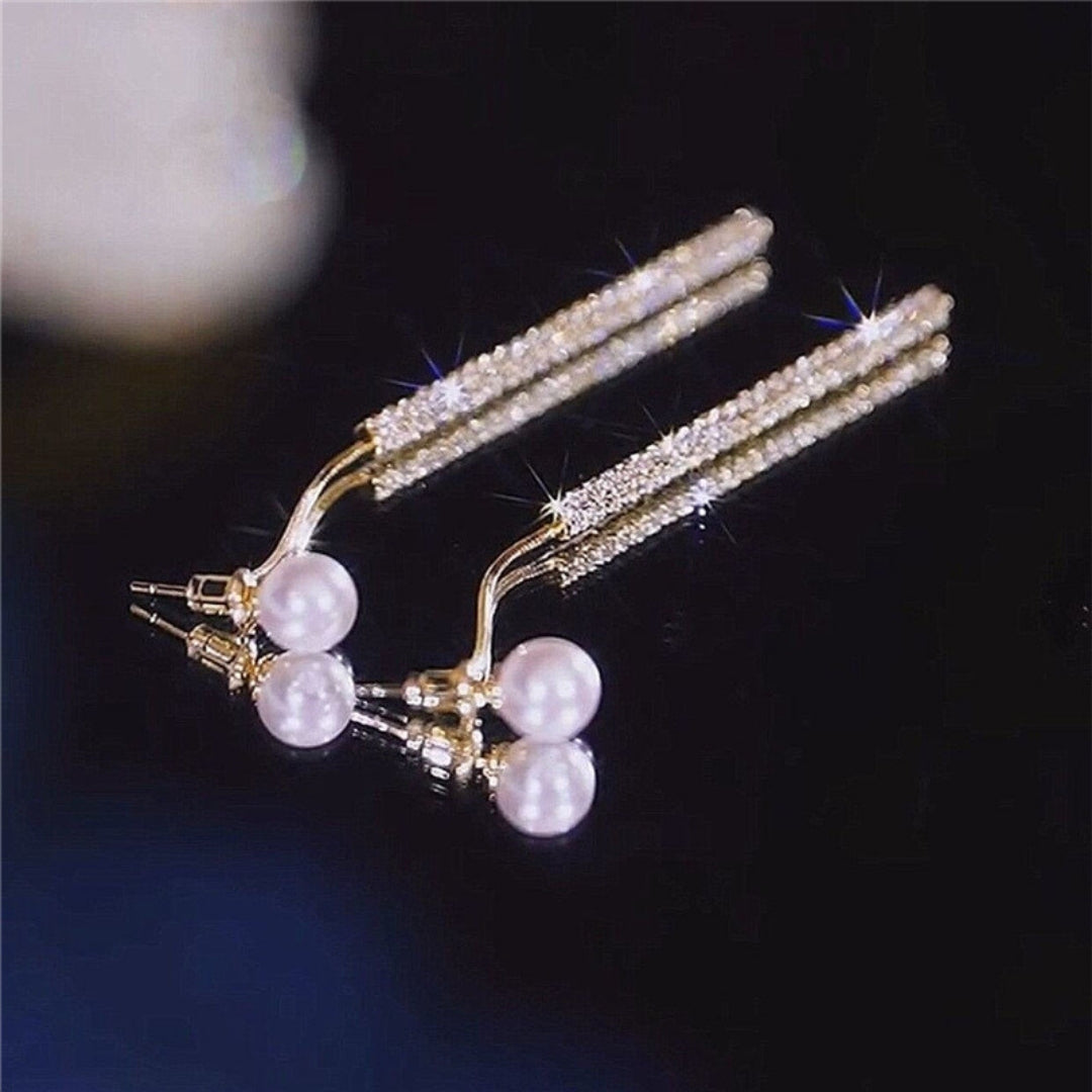 Sophisticated Pearl Dangle Tassels Earrings