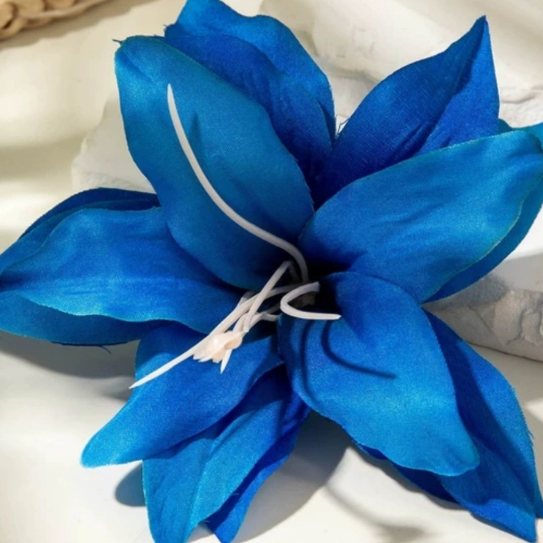 The Blue Lily Clip