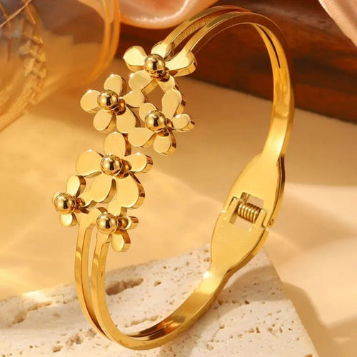 BelleCharm Bloom Bracelet