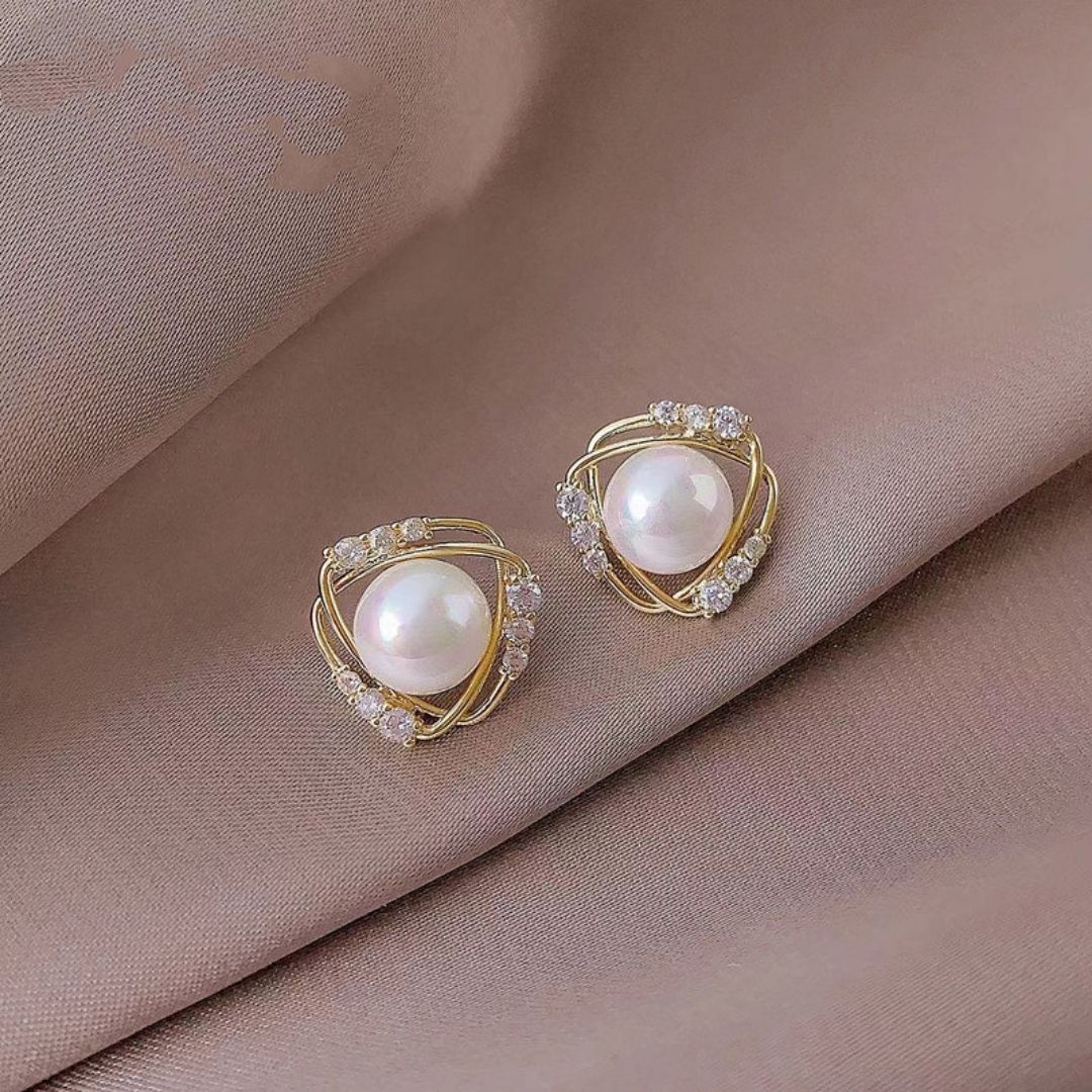 Empress Pearl Studs Earrings