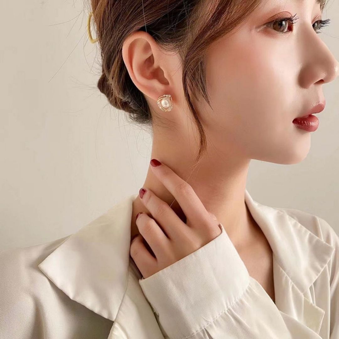 Empress Pearl Studs Earrings