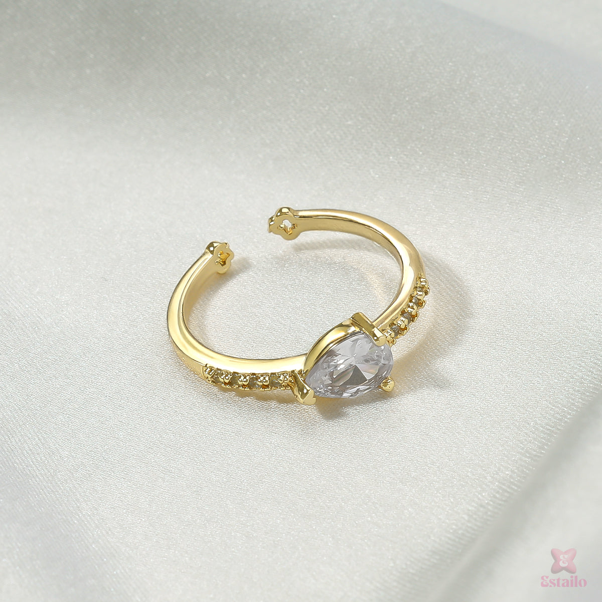 Pure Charm Gold Ring