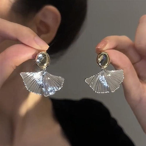 Elemental Ginkgo Drops Earrings