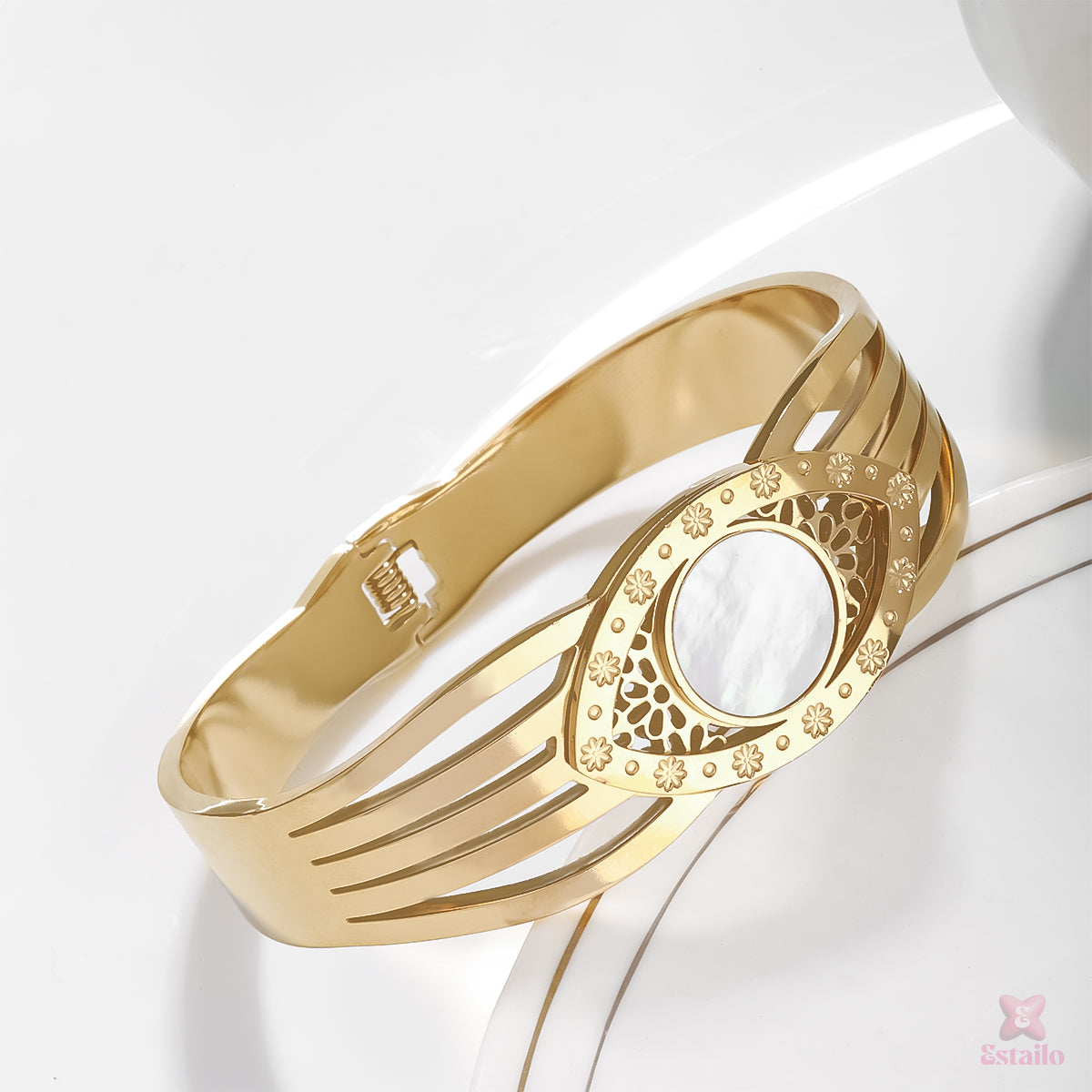 Protective Eye Bracelet