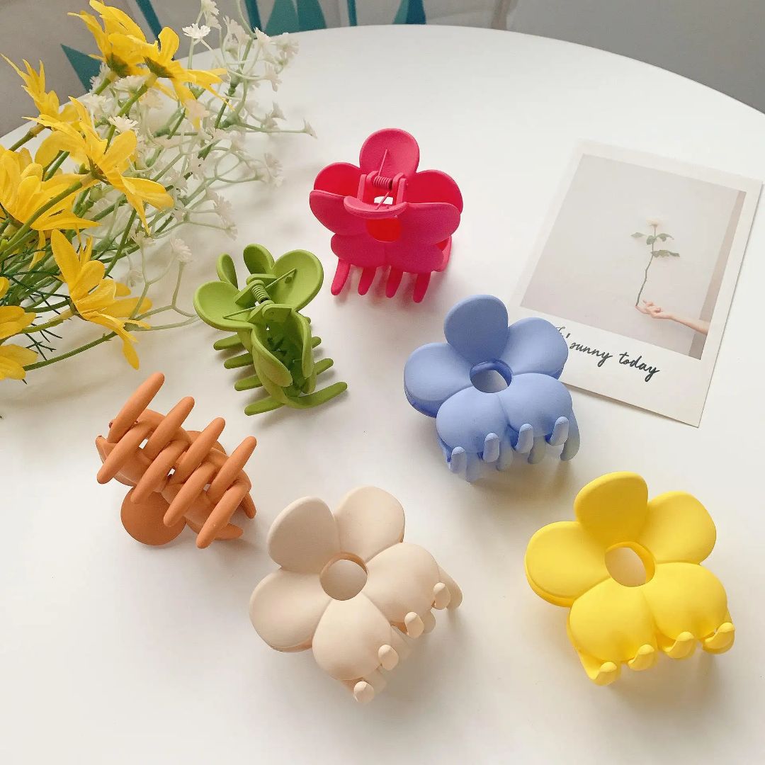Pastel Bloom Claw (pack of 1)
