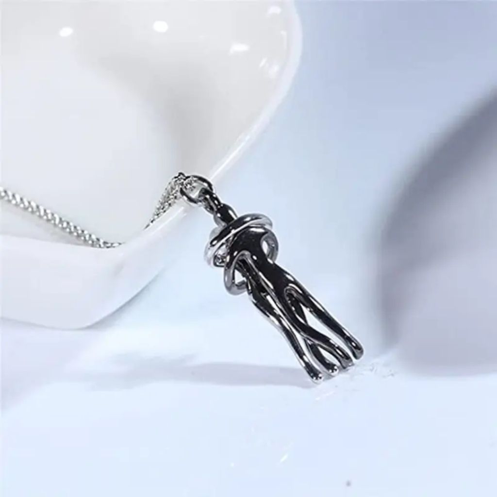 Love's Knot Necklace