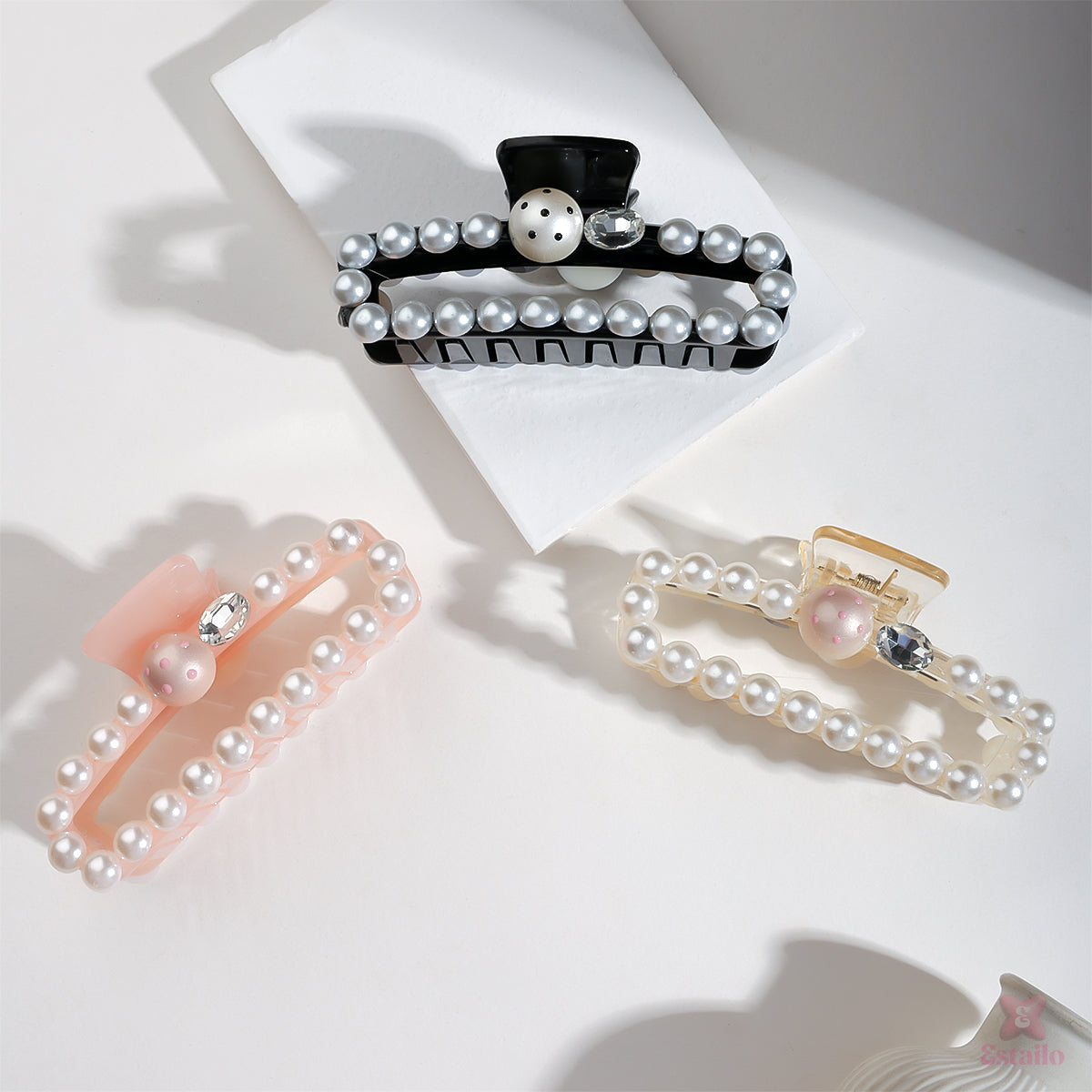 Elegant Pearl Hair Claw (Pack of 1)